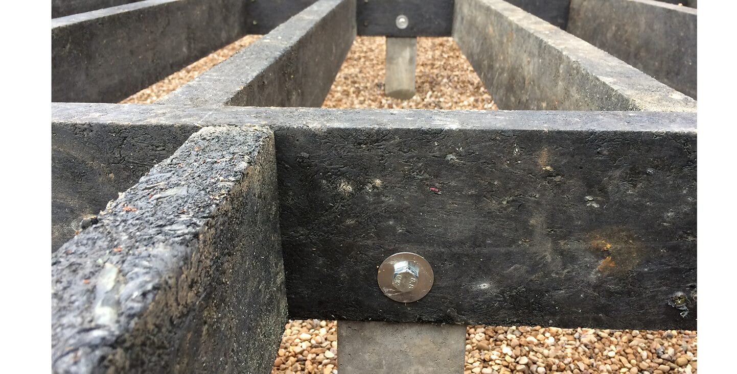 FP-McCann-Precast-Concrete-Fencing-Deck-Post- Gallery1