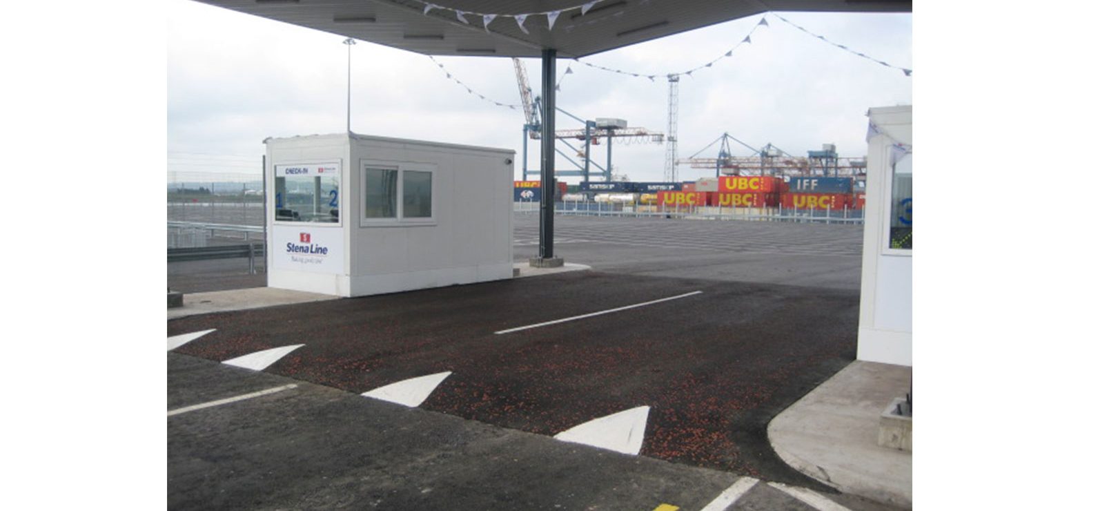 fp-mccann-victoria-terminal-barriers