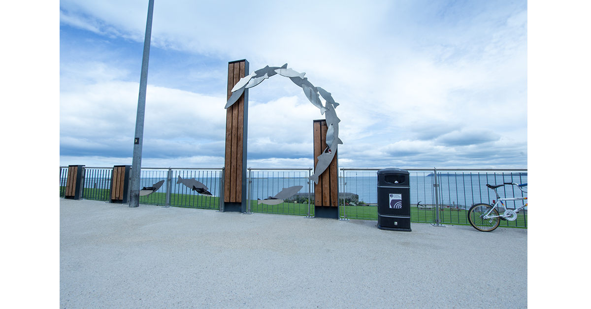 FP-McCanns-devorative-fish-artwork-in-Portrush-Public-realm