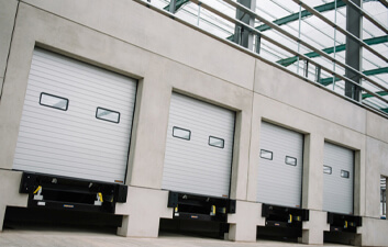 FPMcCann-Precast-Concrete-Dock-Levellers-Screwfix-Distribution-Facility-Resized4-feature