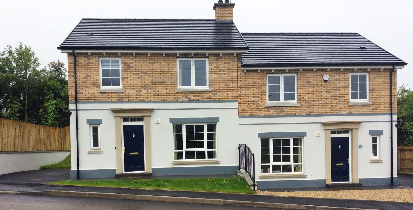 Finished-houses-in-Bluebell-Glade-development-uising-FP-McCanns-building-products