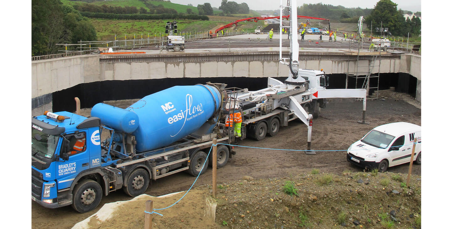 fp-mccann-a6-dualling-bridge-deck-concrete-pour-800m3