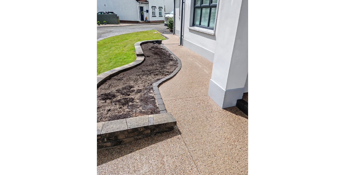 Residential pathway and entrance step completed using FP McCann's Lite Gold Concrete Exposed finish